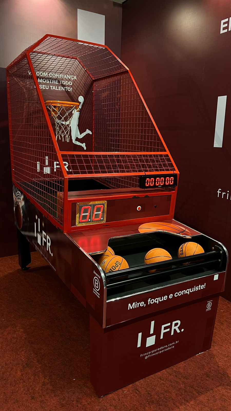 Máquina de basquete