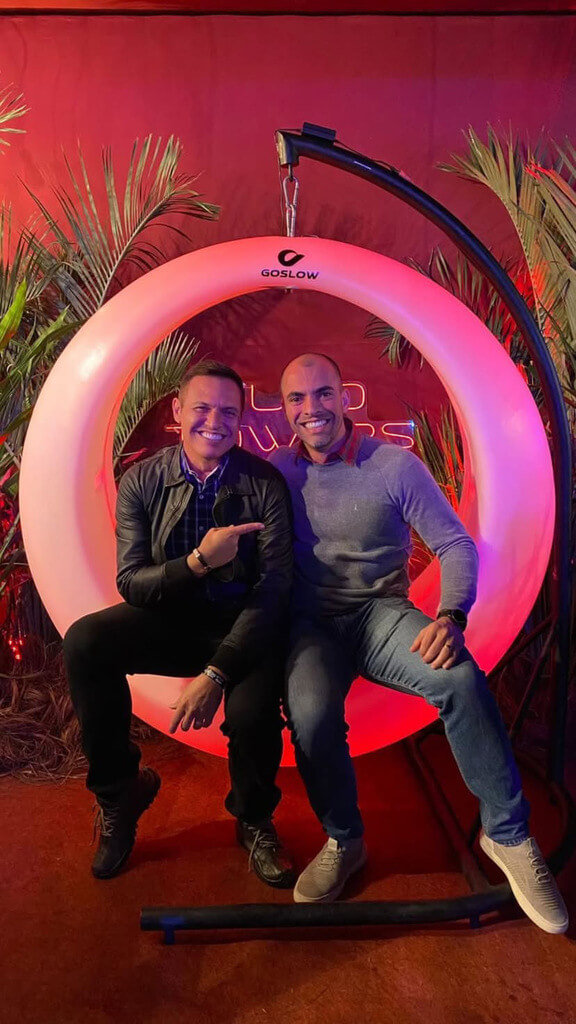 Balanço de LED – NEON